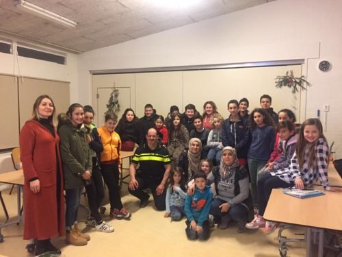 042-Stichting-Guney voorlichting-gevaren-van-internet-voor-jongeren-2016