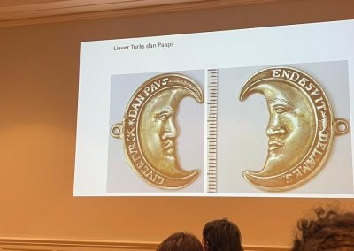 20221130-TOVER syposium-de-Lakenhal-16-400x284 (1)