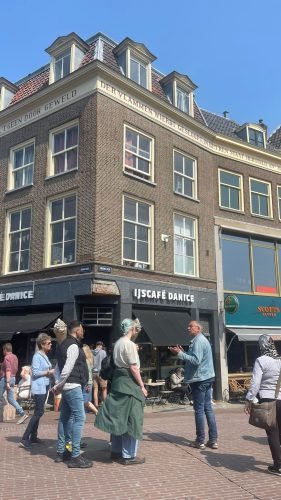 20230522-stadswandeling-vrijwilligers-Turks-archief-16